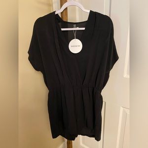 NWT! Surplice neck batwing sleeve romper - black - size 14 (1XL)